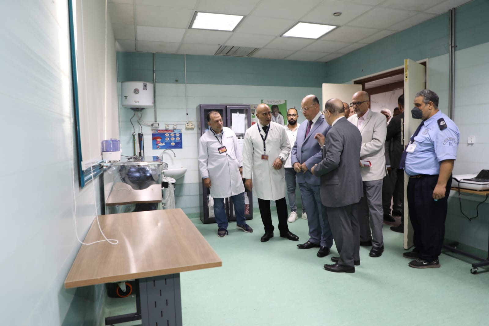 محافظ القاهرة يتفقد مستشفى عين شمس العام (8)