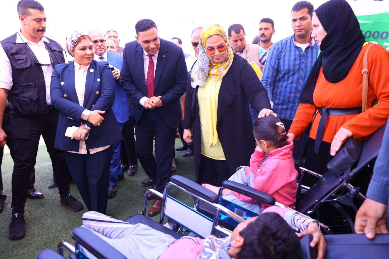 وزيرة التضامن تلتقى بأطفال أسر محافظة الدقهلية