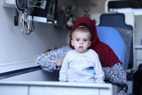 دخول حالات أطفال مرضى السرطان من قطاع غزة (3)