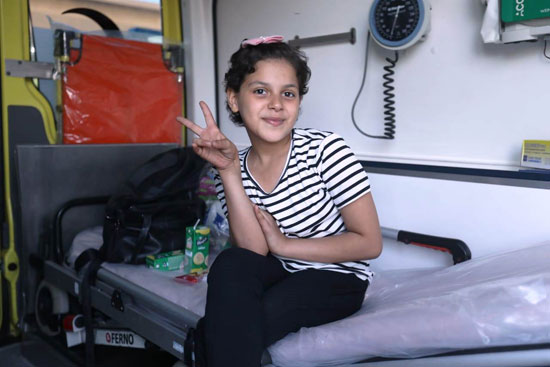 دخول حالات أطفال مرضى السرطان من قطاع غزة (10)