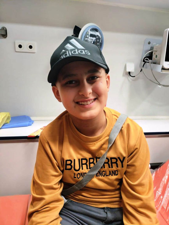 دخول-حالات-أطفال-مرضى-بالسرطان-من-قطاع-غزة-إلى-مصر-لتلقى-العلاج-(12)