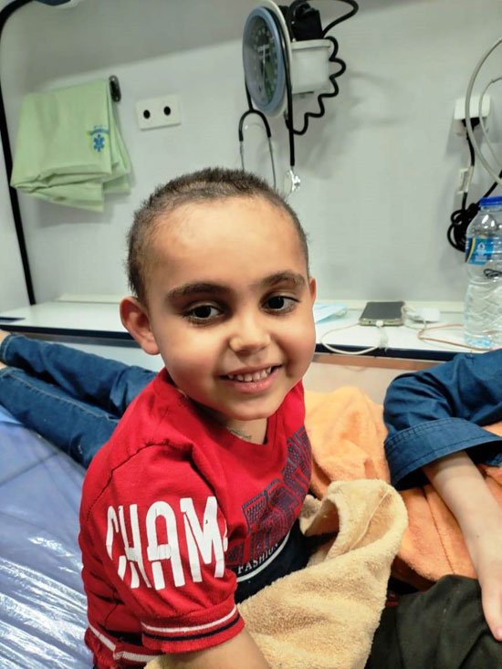 دخول حالات أطفال مرضى السرطان من قطاع غزة (5)