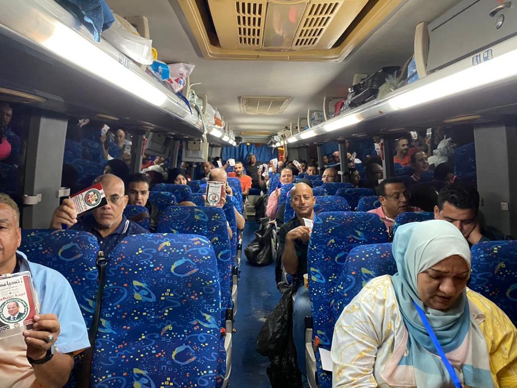 المصريين فى ظفار يتجهون للإدلاء بأصواتهم