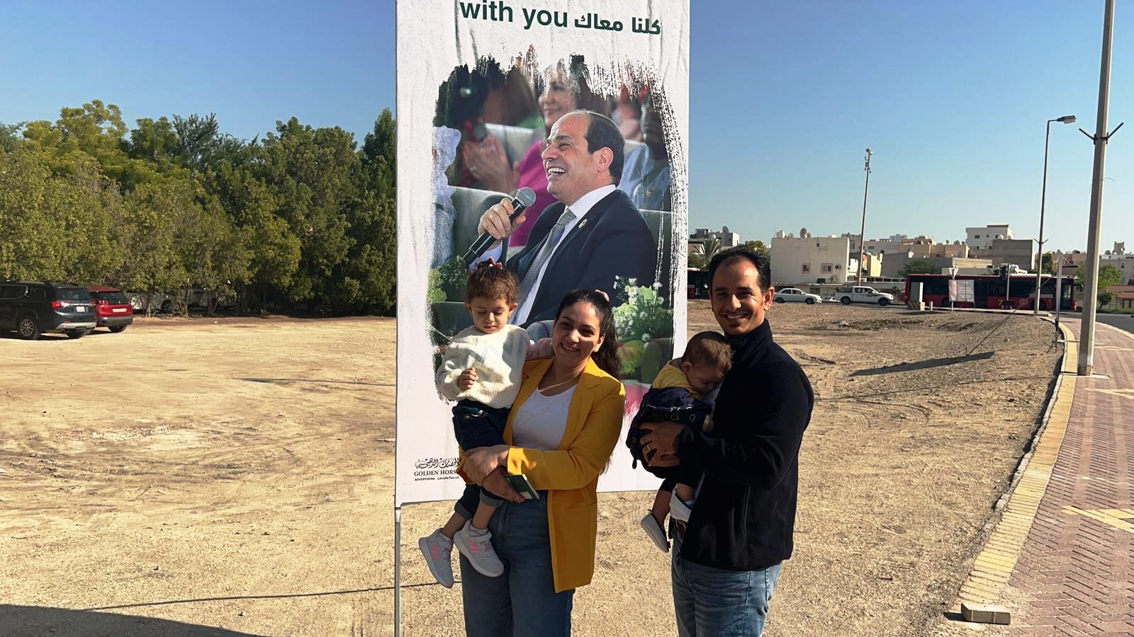 أبناء الجالية المصرية بالبحرين يدلون بأصواتهم بالانتخابات الرئاسية (4)
