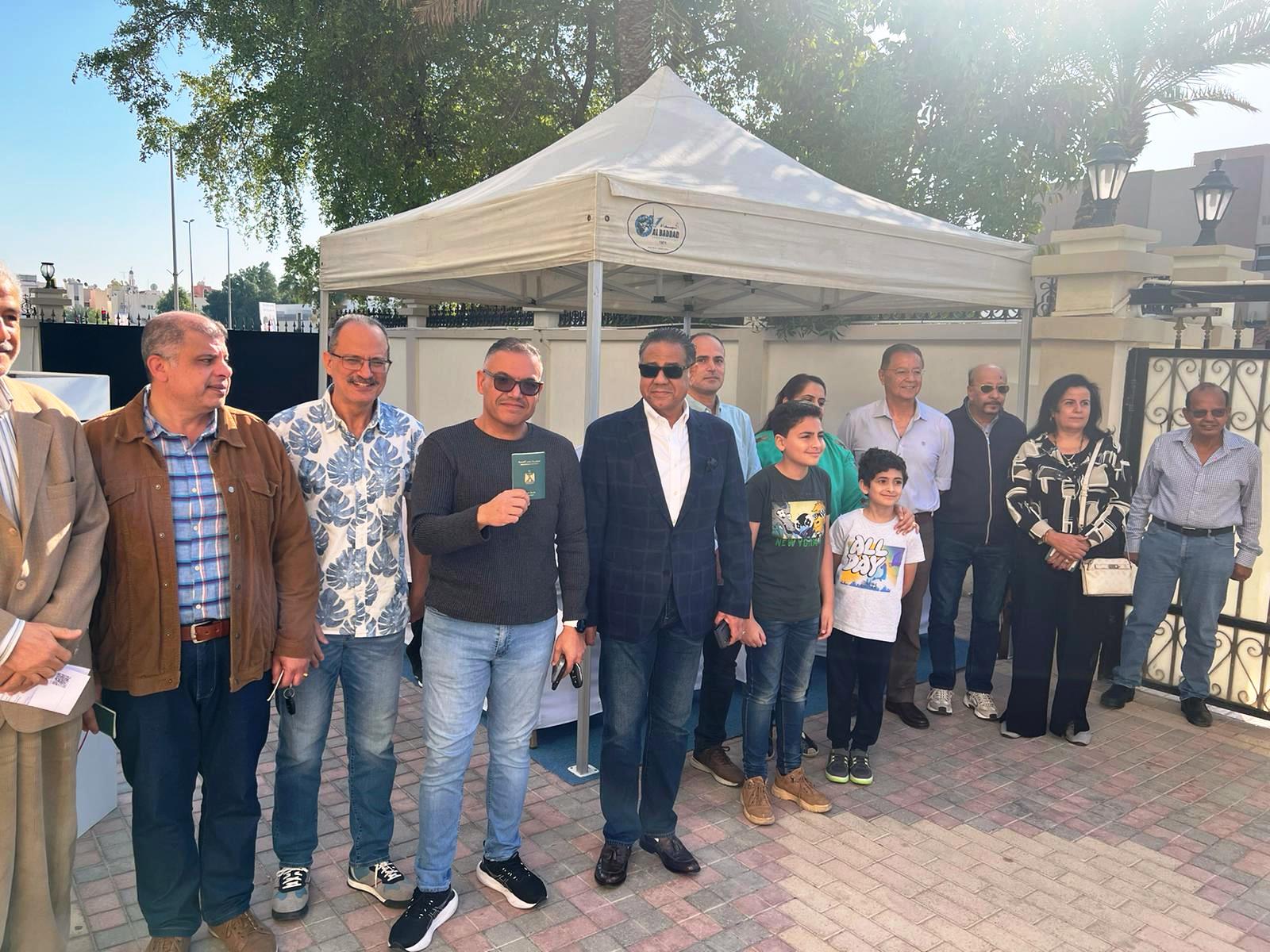 أبناء الجالية المصرية بالبحرين يدلون بأصواتهم بالانتخابات الرئاسية (8)