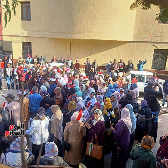 إقبال-كبير-من-المواطنين-بالإسكندرية-على-عملية-الاقتراع-بالانتخابات-الرئاسية-(5)