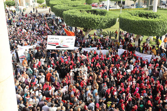 حشد-طلاب-جامعة-القاهرة