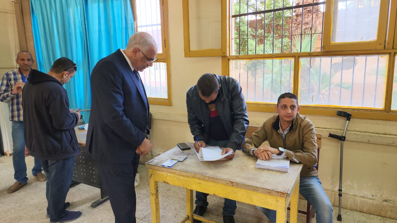 جمال علام داخل لجنة الانتخابات