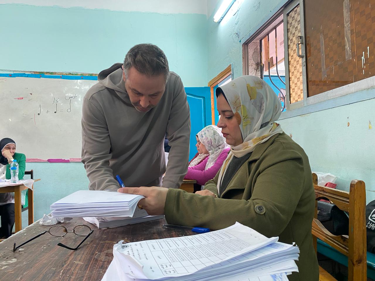 النجم حازم إمام فى القومية