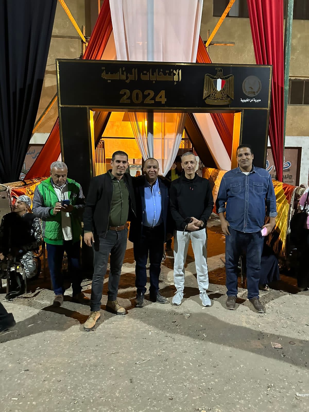 إقبال كبير على اللجان الانتخابية بمدرسة طارق بن زياد بشبرا الخيمة (1)