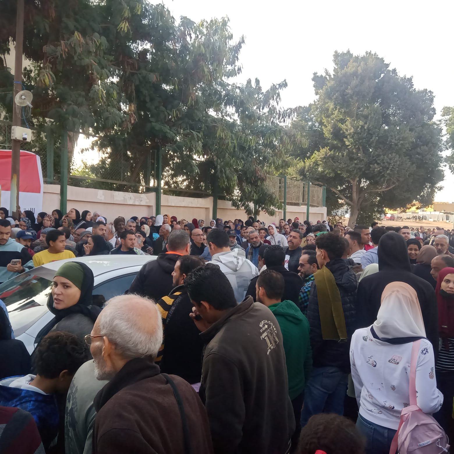 اعداد كبيرة امام لجان الانتخابات بمصر القديمة