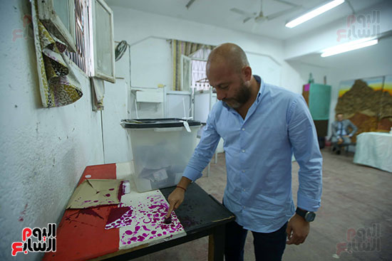 وائل رياض احمد معروف   (2)