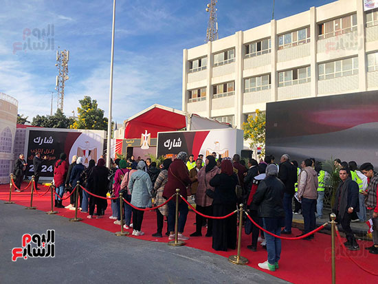 بدء-توافد-المواطنين