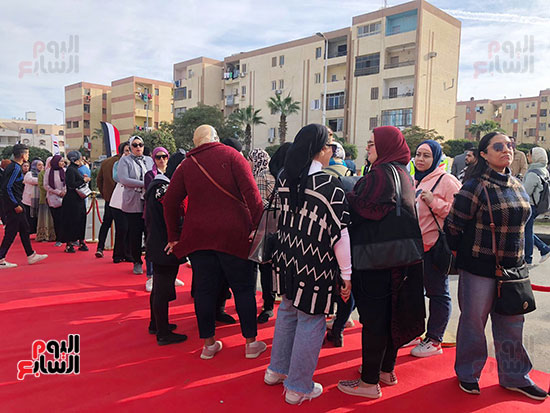 السيدات-امام-اللجان