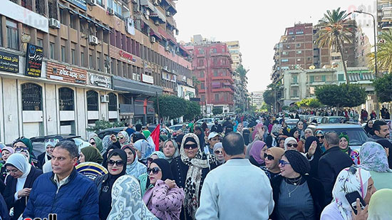 للحث-على-المشاركة-فى-الانتخابات..-المئات-ينظمون-مسيرة-حاشدة-ببورسعيد-(1)