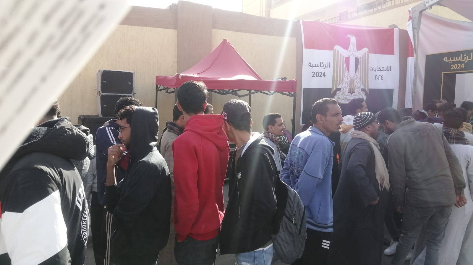 حرص الشباب على المشاركة فى ثاني أيام الانتخابات حرص الشباب على المشاركة فى ثاني أيام الانتخابات