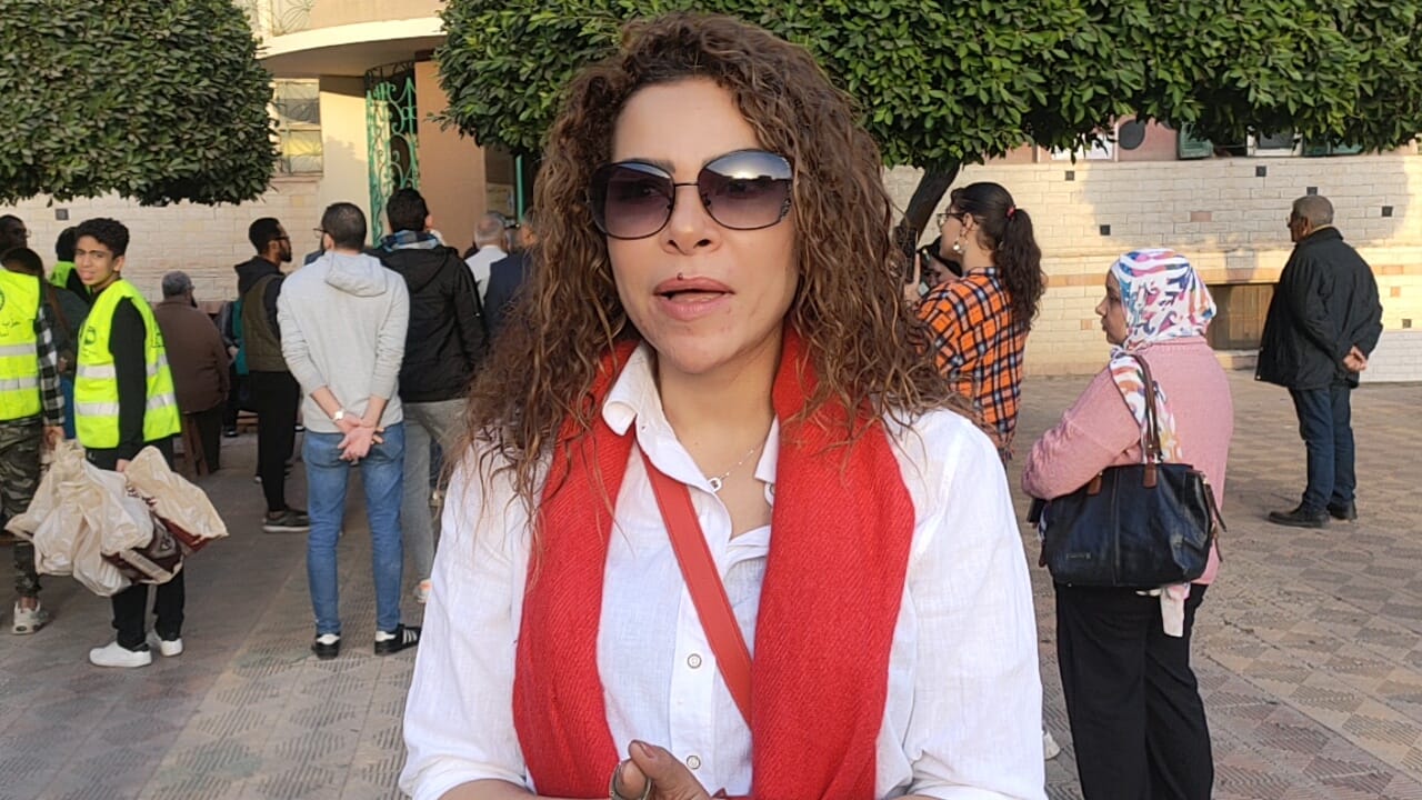 الفت عمر تدلى بصوتها في انتخابات الرئاسة ٢٠٢٤ بمصر الجديدة (3)