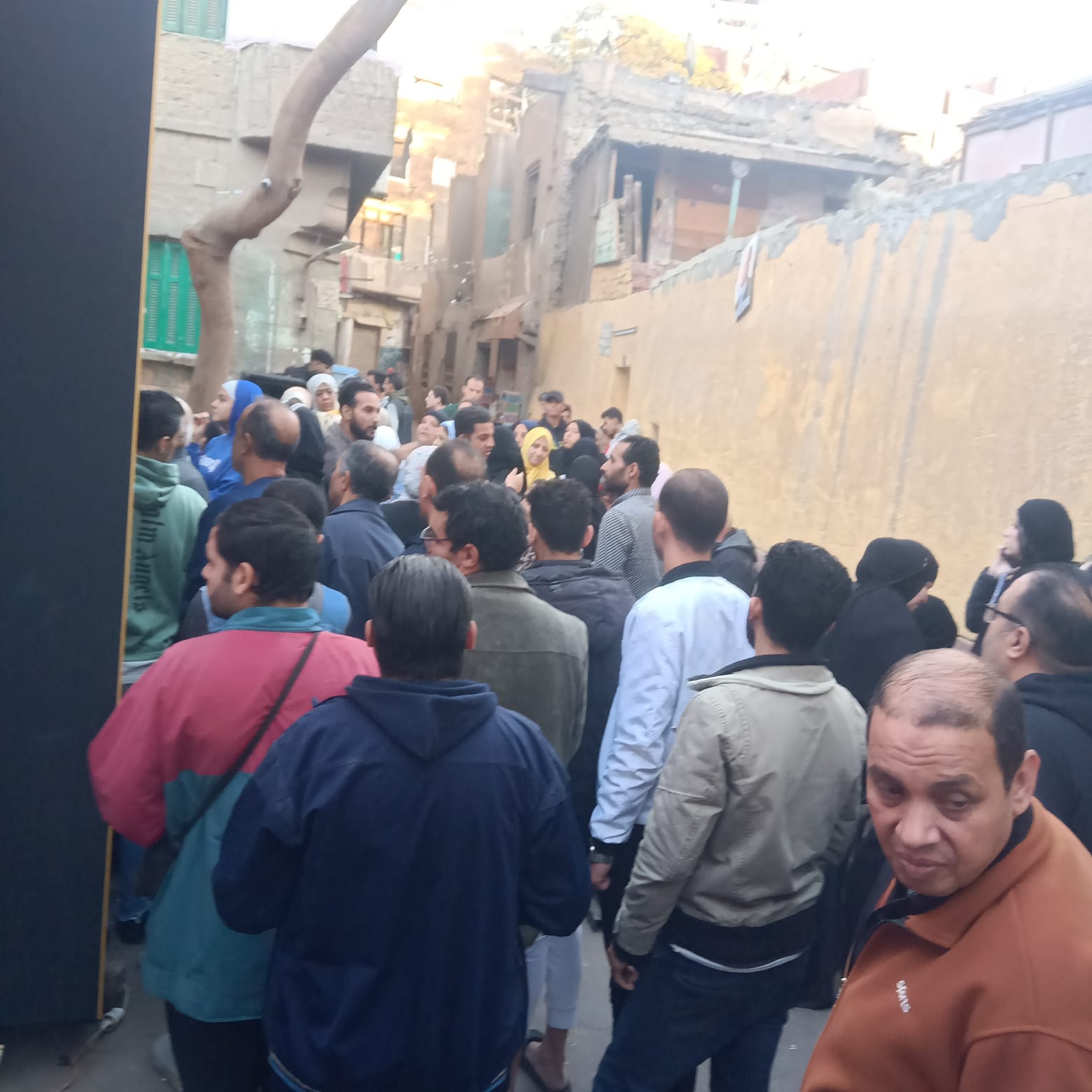 طابور الناخبين في الدرب الأحمر