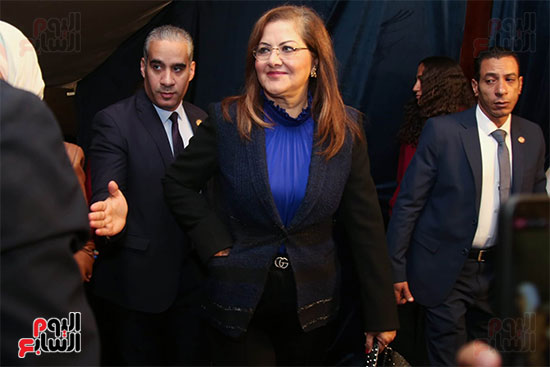 الدكتورة هالة السعيد (11)