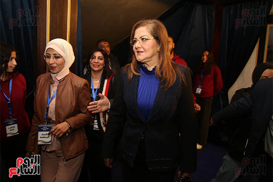 الدكتورة هالة السعيد (8)