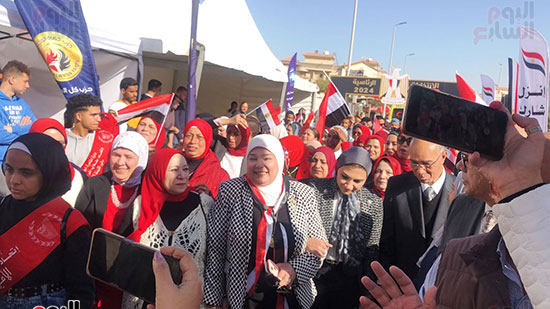مسيرة لعاملى إدارة القاهرة التعليمية (5)