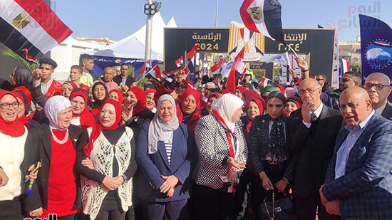 مسيرة لعاملى إدارة القاهرة التعليمية (1)