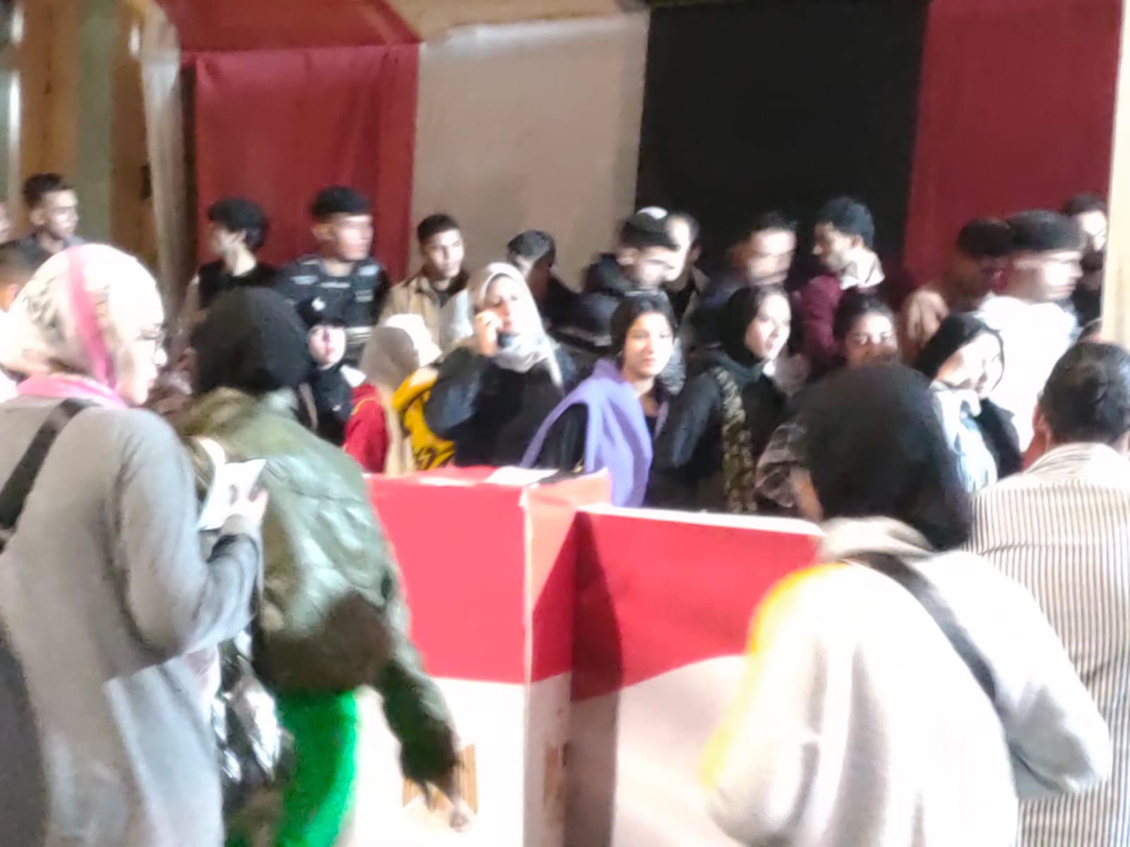 اقبال كبير علي التصويت في الساعات الأخيرة في الشيخ زايد (3)