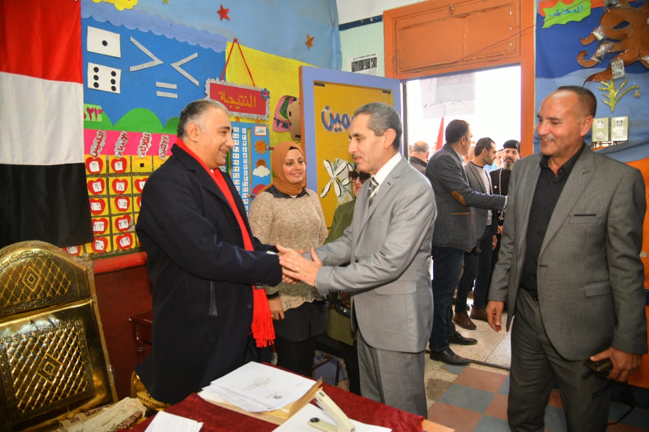 محافظ الغربية يتفقد سير العملية الانتخابية في مراكز ومدن المحافظة (4)