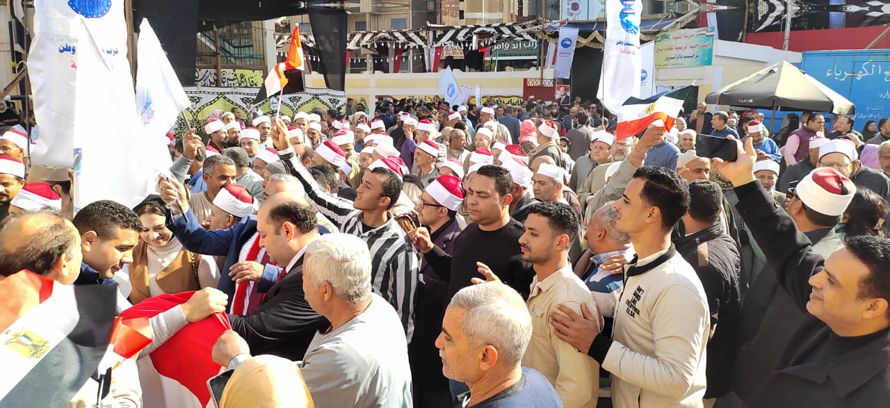 تحيا مصر مسيرات حاشدة بالأعلام  بالزقازيق يتقدمها الشباب (3)