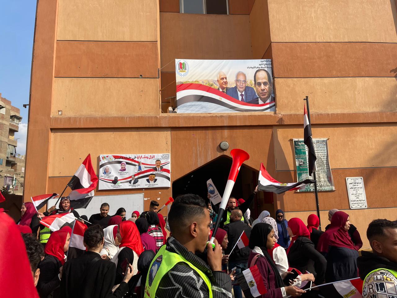 الاحتفال خلال الانتخابات (2)