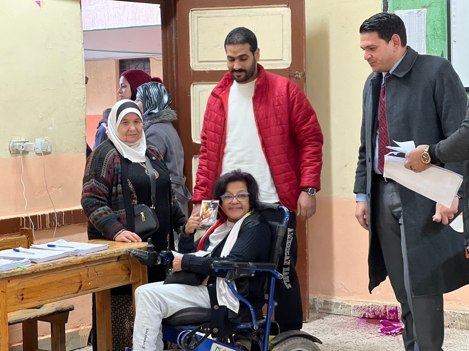المستشار داخل أحد اللجان المستشار داخل أحد اللجان