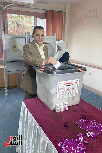 الصحفي حسين يوسف رئيس التحرير التنفيذي لليوم السابع (12)