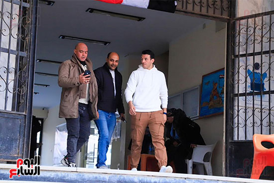 الإعلامى رامى رضوان يدلى بصوته فى الانتخابات الرئاسية (3)