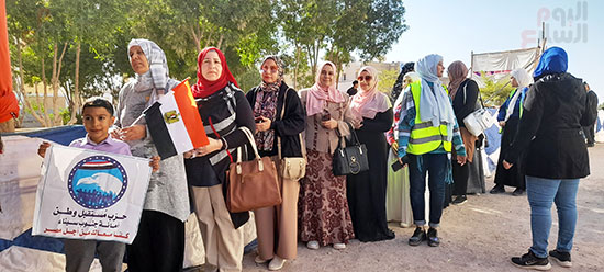 توافد-السيدات-على-اللجان-الانتخابية-لليوم-الثالث-فى-جنوب-سيناء-(4)