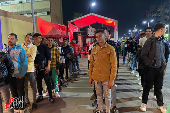 طوابير الساعات الأخيرة فى الجمالية (15)