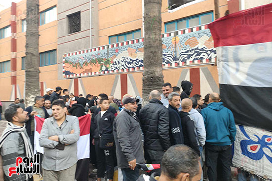 توافد-الناخبين-علي-لجنة-في-الجمرك-بالإسكندرية
