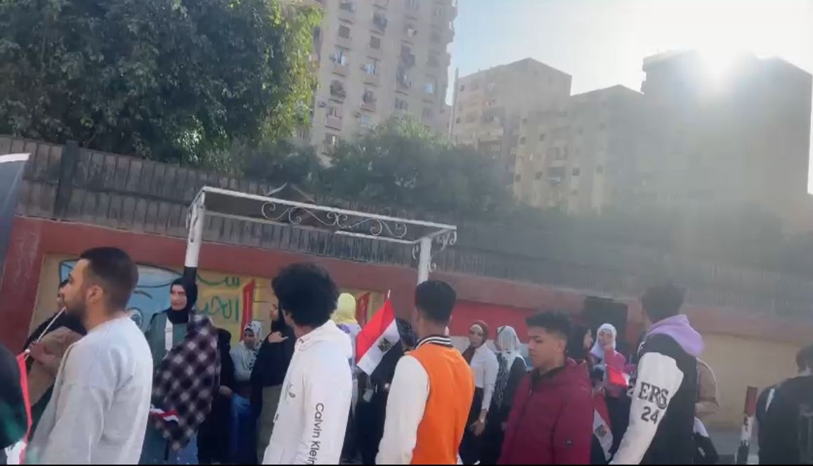 تزاحم الشباب