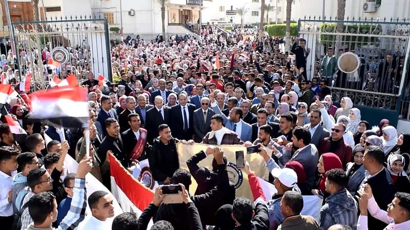 مسيرة حاشدة لطلاب جامعة بنى سويف