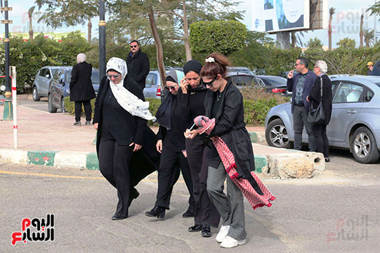 جنازة زوج الفنانة إيناس عبد الدايم  (3)