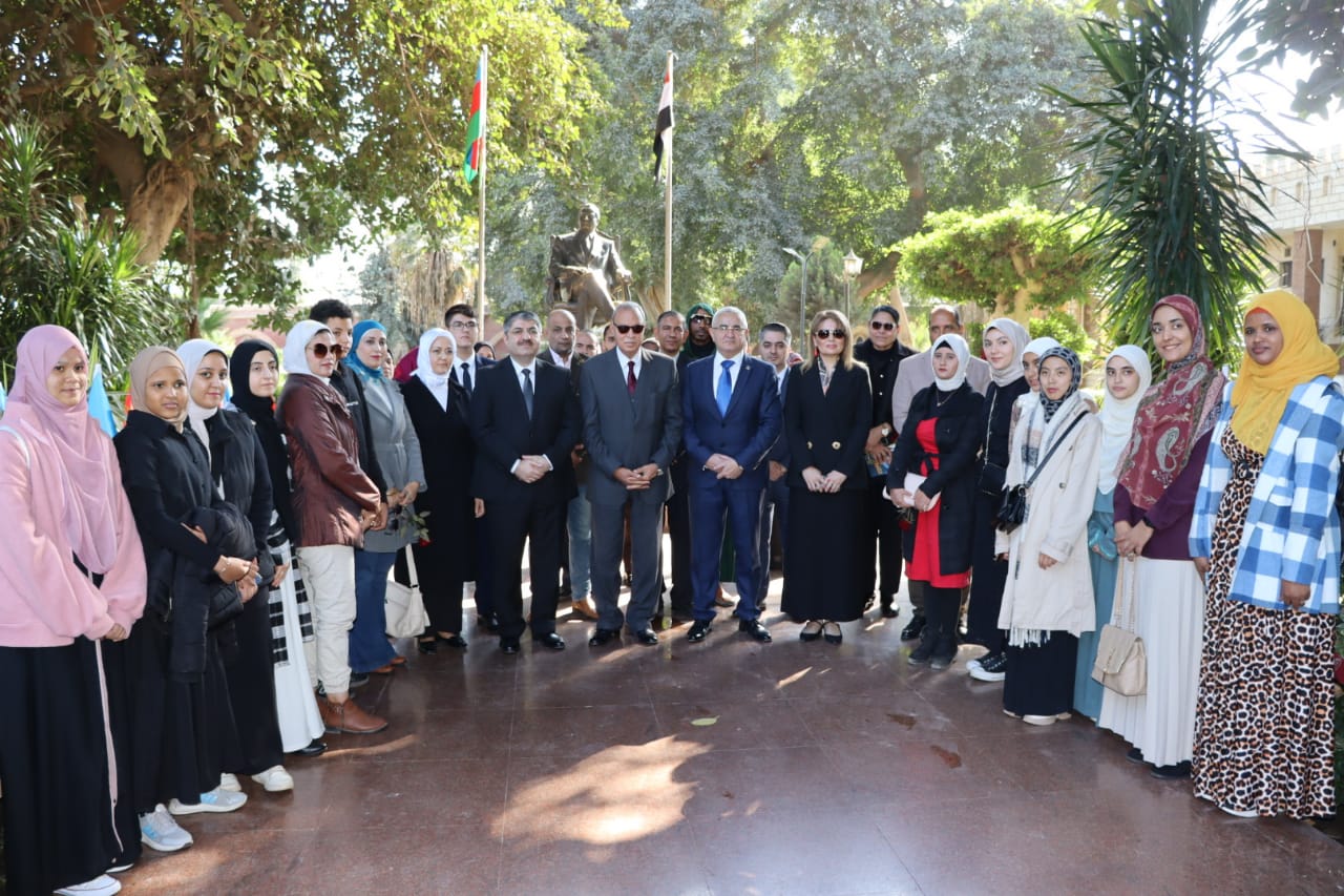 محافظ القليوبية خلال استقبال سفير أذربيجان بالقاهرة
