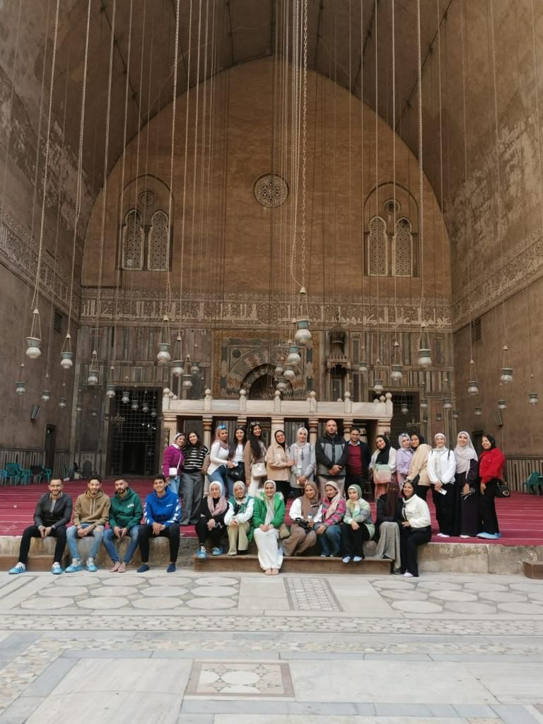 زيارة طلاب كلية الهندسة للحضارة الاسلامية