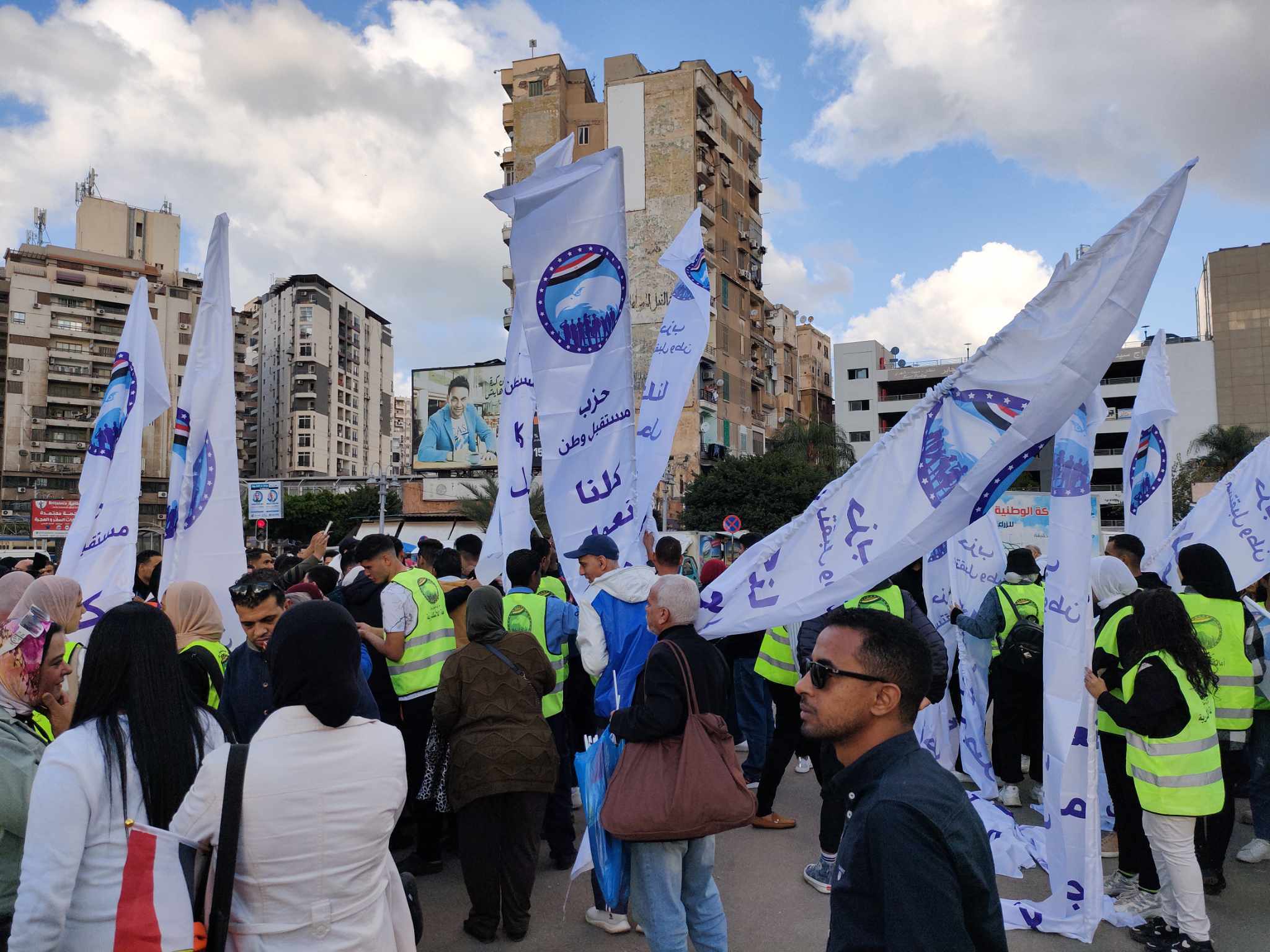 مشاركة الشباب في احتفالية فوز الرئيس السيسي بالإسكندرية