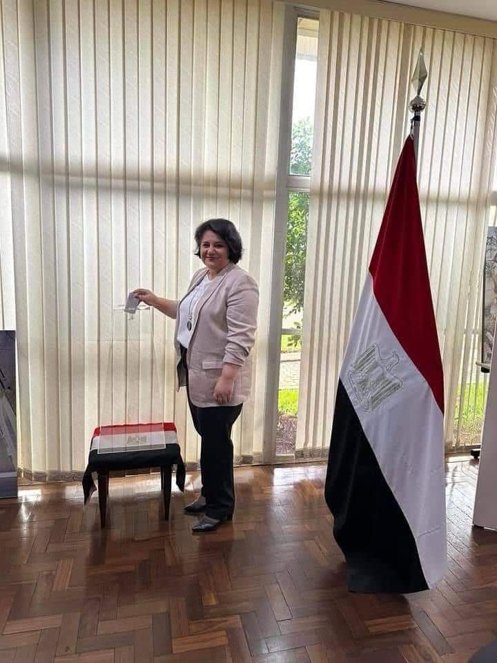 الجالية المصرية بالبرازيل يصوتون بانتخابات الرئاسة (5)