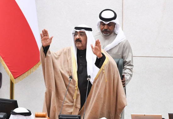 تحية الامير لنواب مجلس الامة الكويتى  (2)