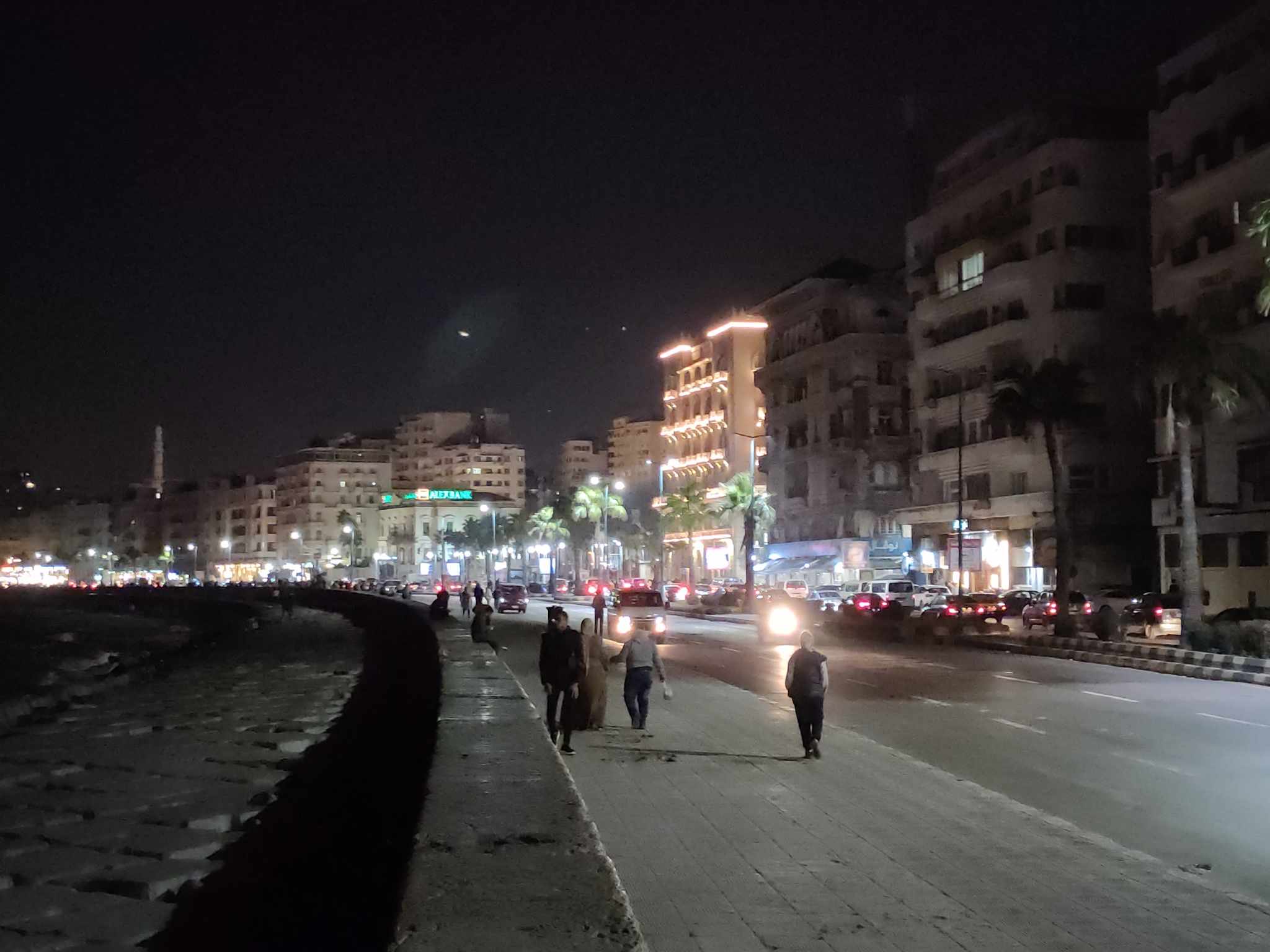 حالة الطقس ليلا في الإسكندرية