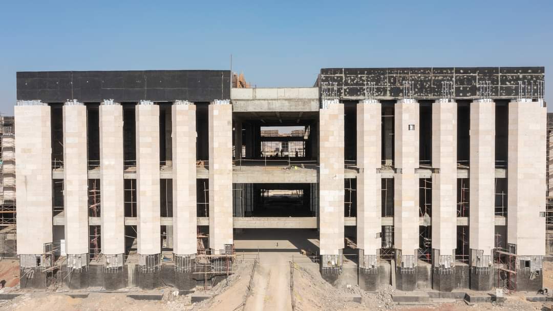 أعمال انشاء محطة القاهرة للقطار السريع