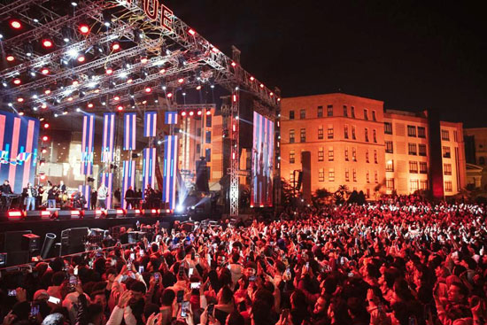 حفل-عمرو-دياب-فى-جامعة-المستقبل-(1)