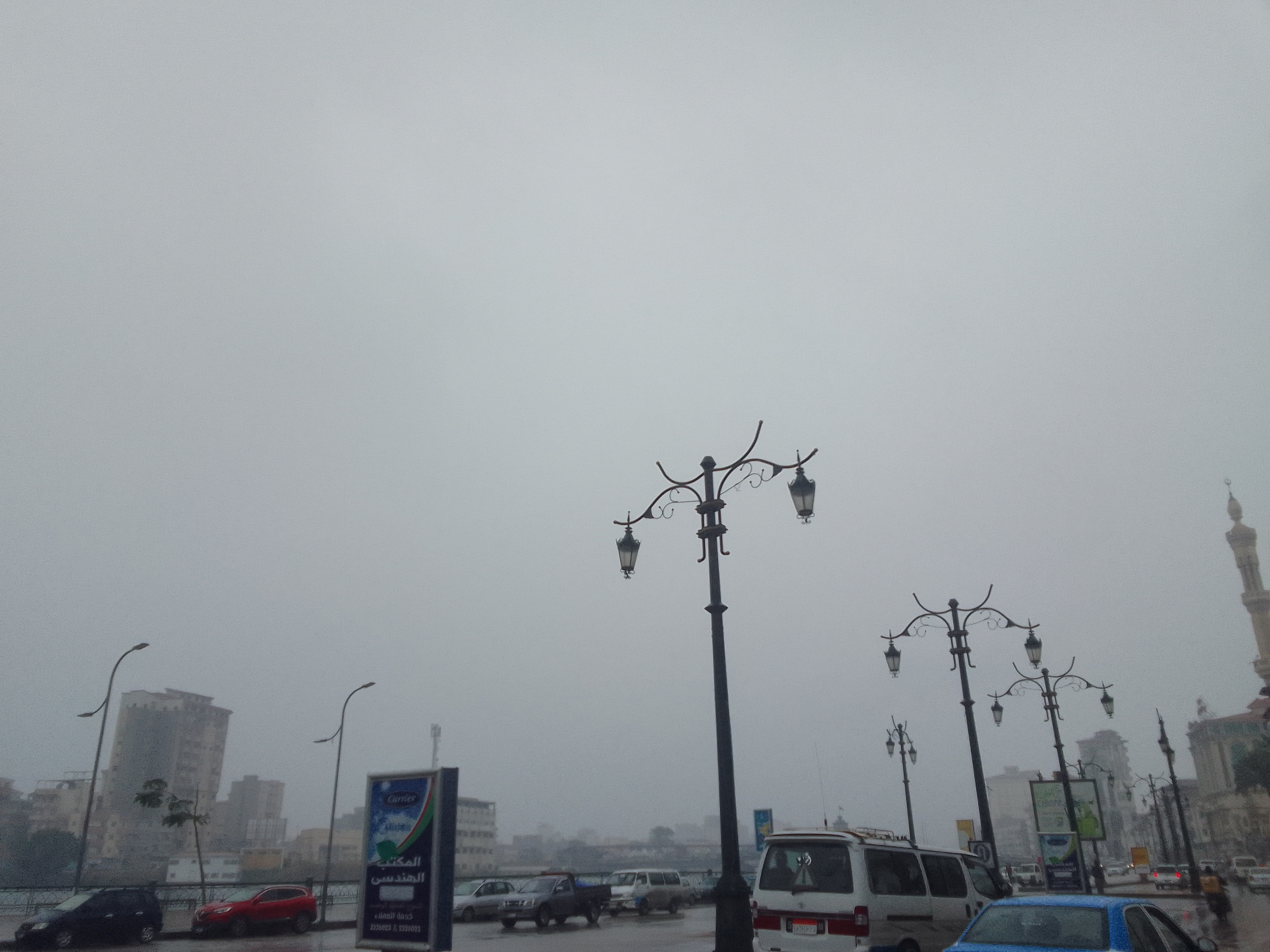 أمطار متواصلة بشوارع دمياط  (2)