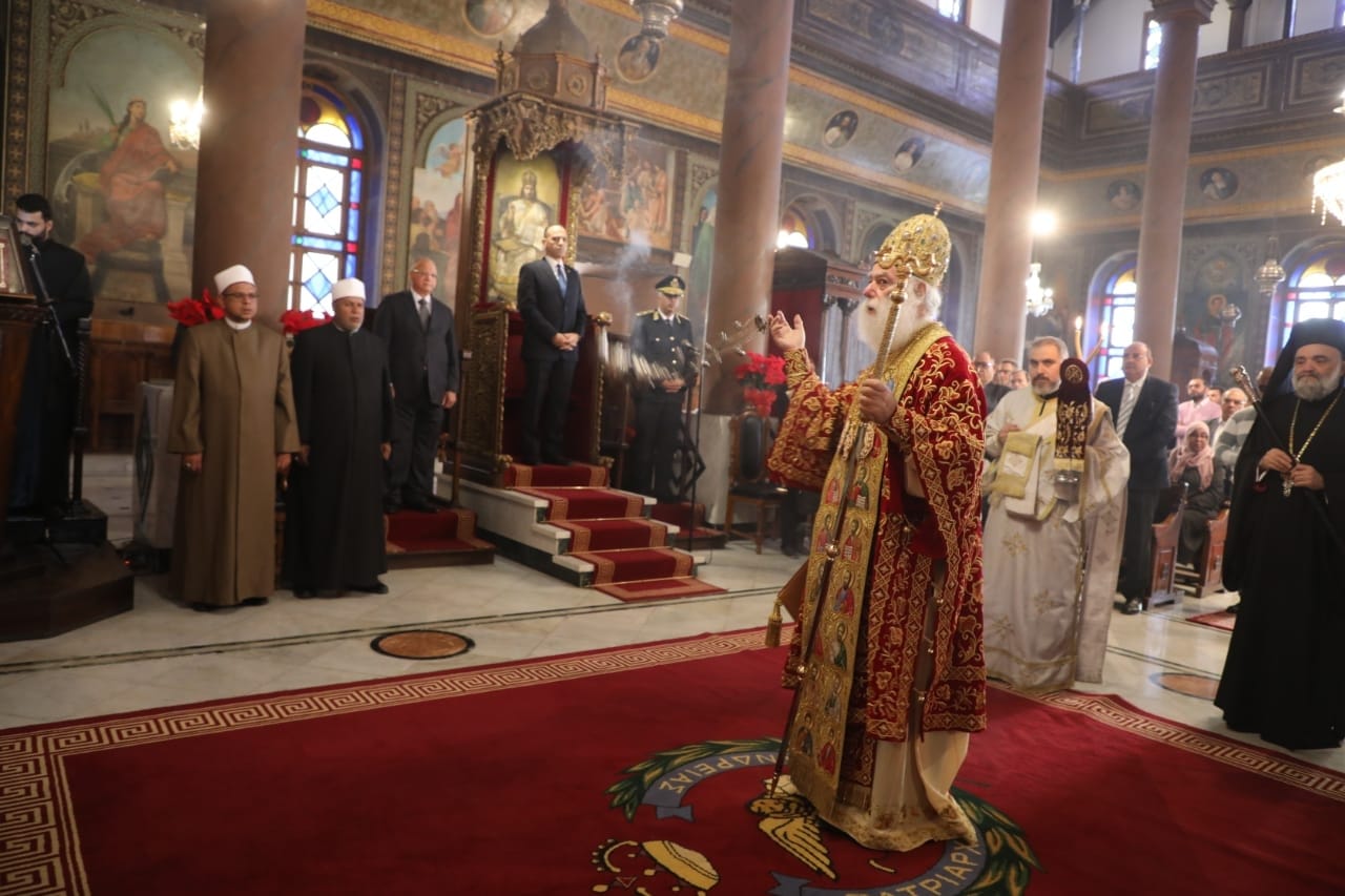 محافظ القاهرة يشهد احتفال بطريركية الروم الأرثوذكس بعيد الميلاد