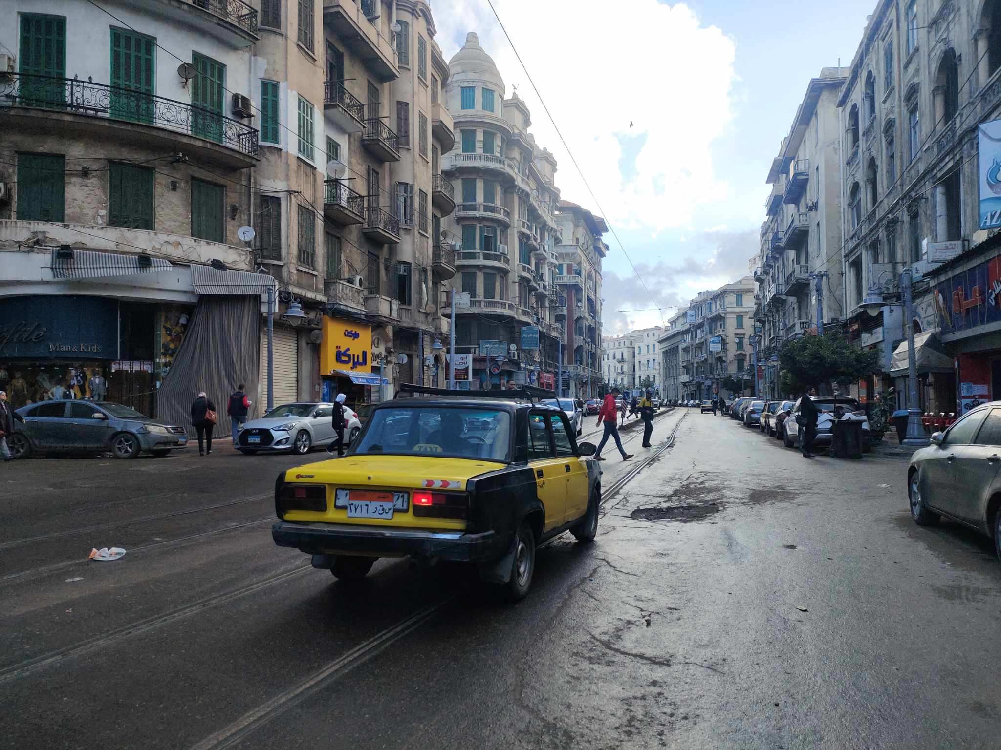 هطول أمطار متوسطة صباح اليوم علي الإسكندرية